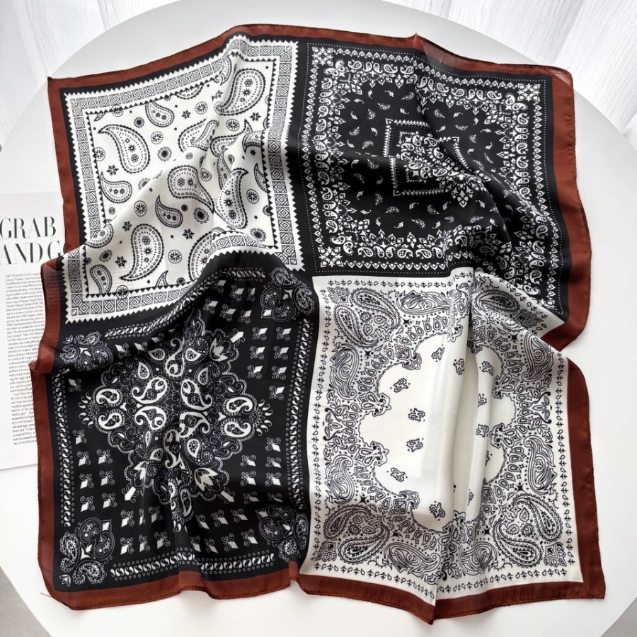 Sciarpa Quadrata in Seta 2025  - Shawl Wrap Winter recensione e prezzo